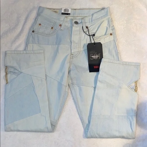 Levi's® Premium501® ORIGINAL CROPPED WOMEN JEAN​